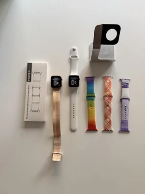 Apple iWatch SE Series 40 mm - 2 relojes Foto 1 de 3