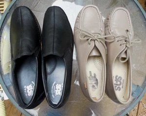 2 Pairs of SAS Shoes - All Size 10 1/2 N - 10 1/2 Narrow - Very Good Condition - Picture 1 of 13