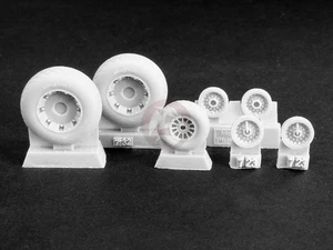 Plus Model 1/72 Wheels for PB4Y-2 Privateer (Diamond Pattern) (3 wheels) AL7070 - Picture 1 of 1