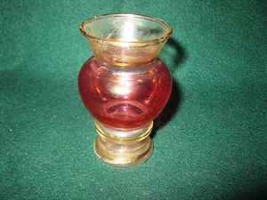 Kleine Vintage Vase cranberryfarben mit Goldrand - Bild 1 von 3
