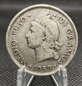 1959 Dominican Republic Medio Half Peso Fine Cond. World Silver Coin B0151 - Picture 1 of 12
