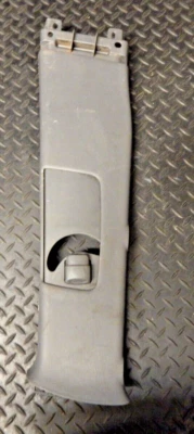 GENUINE 2003-2008 TOYOTA LAND CRUISER LEFT PILLAR COVER 62420-60040 — 第 1/4 张图片