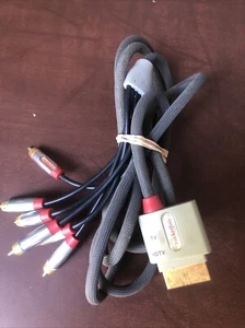 Rocketfish Xbox 360 Audio/Video Gaming Cable to connect HD/Standard TV to Xbox - Picture 1 of 1