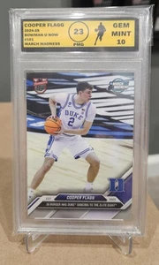 Platino 10 GRADUADO 2024-25 Bowman U Ahora Cooper Flagg #101 March Madness Elite - Imagen 1 de 3
