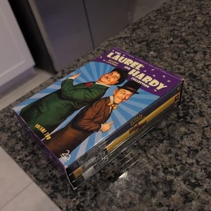 The Laurel and Hardy Collection: Volume Two (DVD, 2006) - Picture 1 of 1