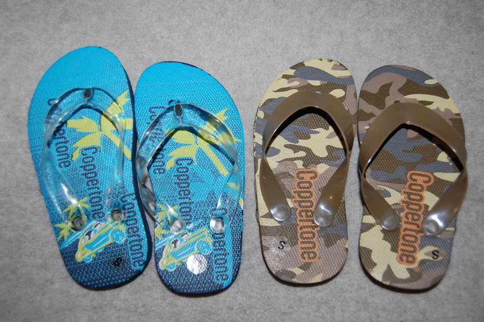 Baby Toddler Boys 2 PAIR LOT FLIP FLOPS Blue Beach CLEAR STRAP Brown Camo S 5-6 - Image 1 of 1