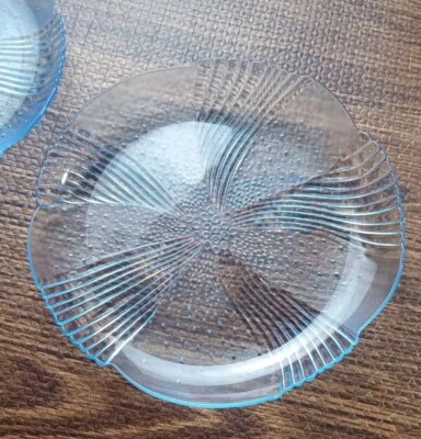 LIBBEY Harmony Blue Glass Luncheon Salad  Snack/Appetizer Plate 7.5” set of 2 - Image 1 of 4