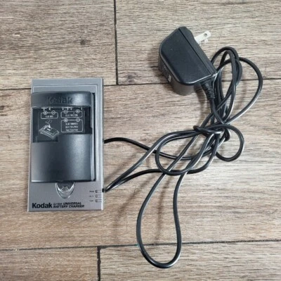Kodak K7600-C (1615350) Li-Ion Universal Camera Battery Charger Kit 完整 — 第 1/2 张图片