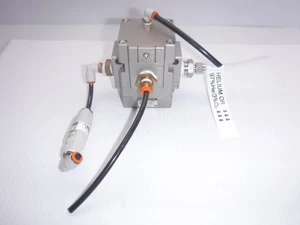 SMC VGA342-04NA Air Operated Valve 3 Port / SMC SFD100-N02B Air Filter - Picture 1 of 18