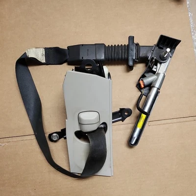 ☆CINTURÓN SEGURIDAD INFINITI Q50 2014-2017 LADO CONDUCTOR - Color Negro Original Foto 1 de 3