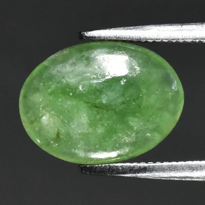 💎 1.93ct 10.7x8mm Oval Cabochon Natural Green Jade - Untreated, Burma Gemstone - Image 1 of 4