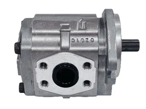 67110-U1160-71 Hydraulic Pump For Toyota 7FBCU35 7FBCU45 7FBCU55 Forklift - Picture 1 of 5