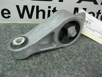 00-10 PT Cruiser Soporte Motor Delantero Aislador Motor Montaje Mopar Nuevo OEM Foto 1 de 4