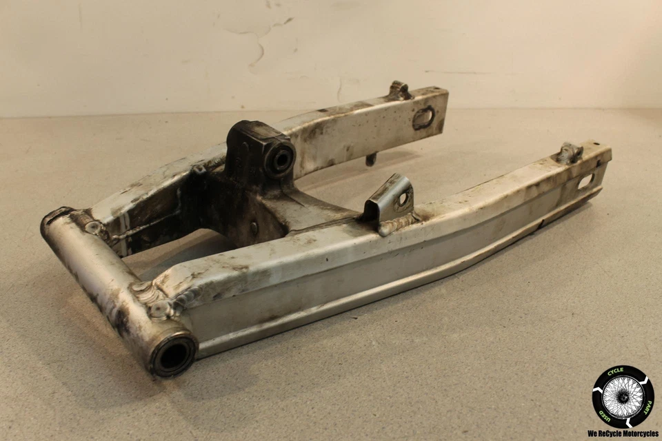 2000 Suzuki SV650 REAR SWINGARM BACK SUSPENSION SWING ARM SV 650 00 - Image 1 of 1