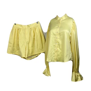 Nuevo con etiquetas Conjunto The Kemist 2 piezas Mujer Talla 10 12 Amarillo Blusa Abotonada Pantalones Cortos Plisados - Imagen 1 de 19