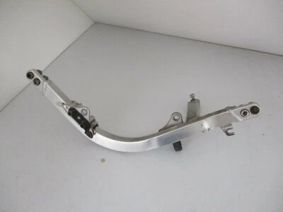 Soporte de soporte de cuadro + tornillos Suzuki GSXR 1100 GV73C 1992 Foto 1 de 4