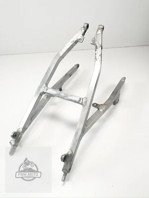 2004 04-08 Honda CRF 450R CRF450 OEM subchasis trasero subchasis Foto 1 de 4