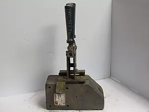 THERMOWELD GRAPHITE MOLD M590 CS3 1/0 TO STEEL 90 CART - USED - Picture 1 of 5