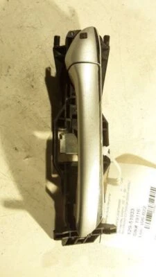 01 02 03 04 05 MERCEDES BENZ C240 RH FRONT EXTERIOR DOOR HANDLE - Image 1 of 4