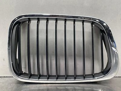 BMW 325I 2001 OEM parachoques delantero superior derecho exterior parrilla 8159624 Foto 1 de 4