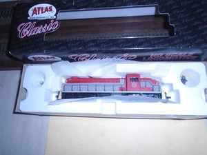 LOCOMOTORA DIÉSEL ATLAS CLASSIC #10000070 ALCO RS-3 MOTORIZADA - MKT #1560 HO - Imagen 1 de 7