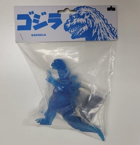 SDCC 2022 Mezco Toyz Godzilla 5 Points XL RADIOACTIVE  CLEAR BLUE 1968 Figure - Picture 1 of 3