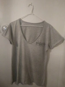 SIGGI'S WOMENS  T SHIRT V NECK GRAY - Picture 1 of 3