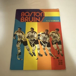 1971-72 NHL Hockey Boston Bruins Official Yearbook NR-MT w/ Esposito & Orr - Picture 1 of 7