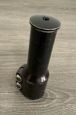 DELTA STEM RISER 1 1/8 STEERER FIT TO 1 1/8 70 MM RISE 120 MM TOTAL LENGTH 154 G - Image 1 of 4