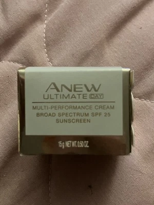 Crema de día AVON Anew Ultimate Multi Performance FPS 25 - 0,5 oz Foto 1 de 4