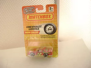 1992 MATCHBOX SUPERFAST MB54 CHEVROLET LUMINA STOCK CAR NEW ON CARD - Picture 1 of 3