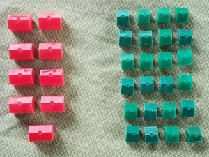 Replacement 24 Green HOUSES 9 Red HOTELS MONOPOLY  vintage - Picture 1 of 11