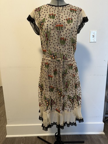 Abito in pizzo Valentino