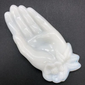 Vintage McKee Milk Glass Single Hand Flower Cuff Uses Ring Trinket Or Soap Dish - Picture 1 of 11