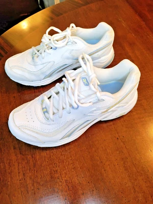 Reebok Women's Size 7.5 DMX Max White Leather Athletic Running Shoes Super Nice - Image 1 of 4