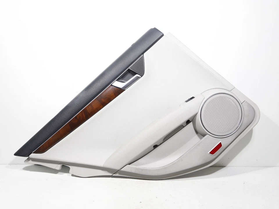 Panel de puerta interior trasero izquierdo Mercedes Benz C300 2008-2014 OEM 🚗 80 k Foto 1 de 4