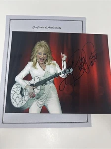 DOLLY PARTON autografo 8x10 foto firmata a mano COA chitarra performance - Foto 1 di 5