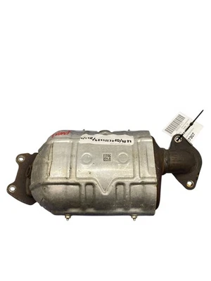 Convertidor catalítico recertificado Chrysler Pacifica 2018-2022 U/CXR/68235532AD0222 Foto 1 de 4