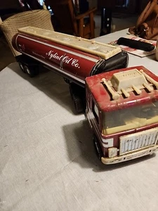 Vintage NylintOilCo Tanker Toy Truck - Picture 1 of 9