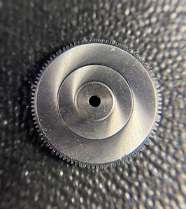 Genuine 2124 Audemars Piguet 20030 Barrel Drum & Cover Watch Movement Part - Bild 1 von 4