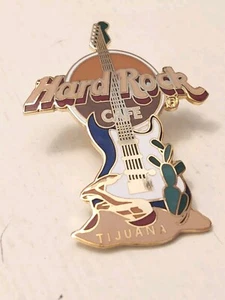 Hard Rock Cafe Tijuana Mexico Desert Cactus & Possible Snake Fender Guitar Logo - Bild 1 von 3