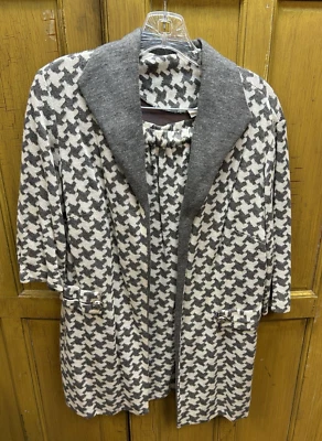 Womens Vintage Houndstooth 1960s Suit - Image 1 of 4