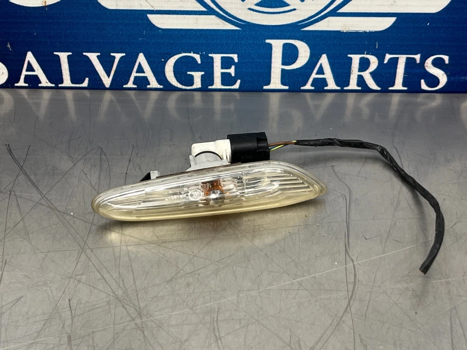 Luz de señalización de giro para guardabarros izquierdo BMW 335i 2009 6932998 E92 E93 - 90 k Foto 1 de 4