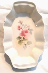 VTG IRISH PARIAN TRINKET/SOAP DISH w/PINK ROSE DESIGN ON SIDES & CENTER-6 1/4" L - Picture 1 of 7