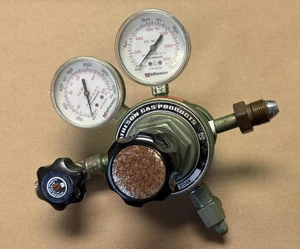 MATHESON REGULATOR 3104A 580 W/ GAUGE 63-3122 0-200PSI, 63-3133 0-3000PSI ITEM A - Picture 1 of 9