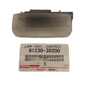 Genuine Toyota landcruiser VDJ prado 150 interior door light 8123030200 - Imagen 1 de 1