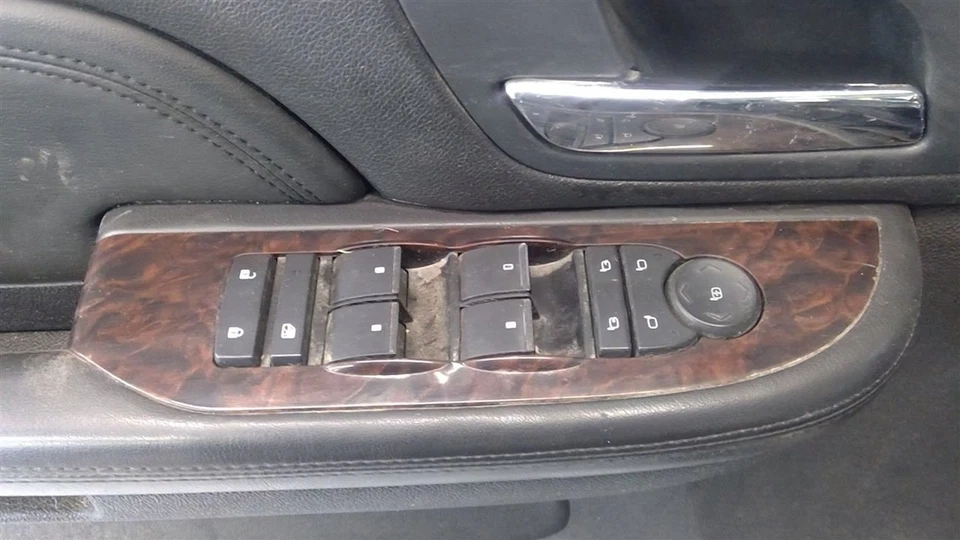 Interruptor puerta delantera DENALI XL 2007 1642626 Foto 1 de 4