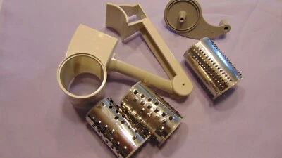 PAMPERED CHEF GRATER MADE IN TAIWAN EXCELLENT!! - Image 1 of 4