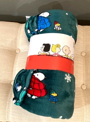 Snoopy Blanket Puffer Coat Snoopy & Woodstock | Berkshire Viral Tik Tok Throw! - Image 1 of 4