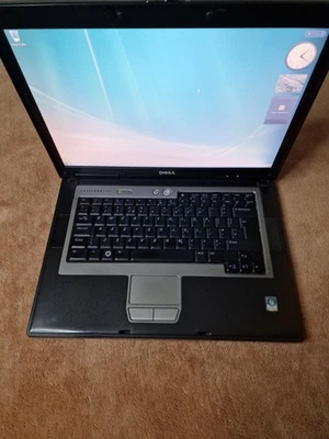 Dell Latitude D531 Laptop 15,4" AMD Sempron 3600+ 2GHz 120gb HDD 2gb Ram Power - Image 1 of 4